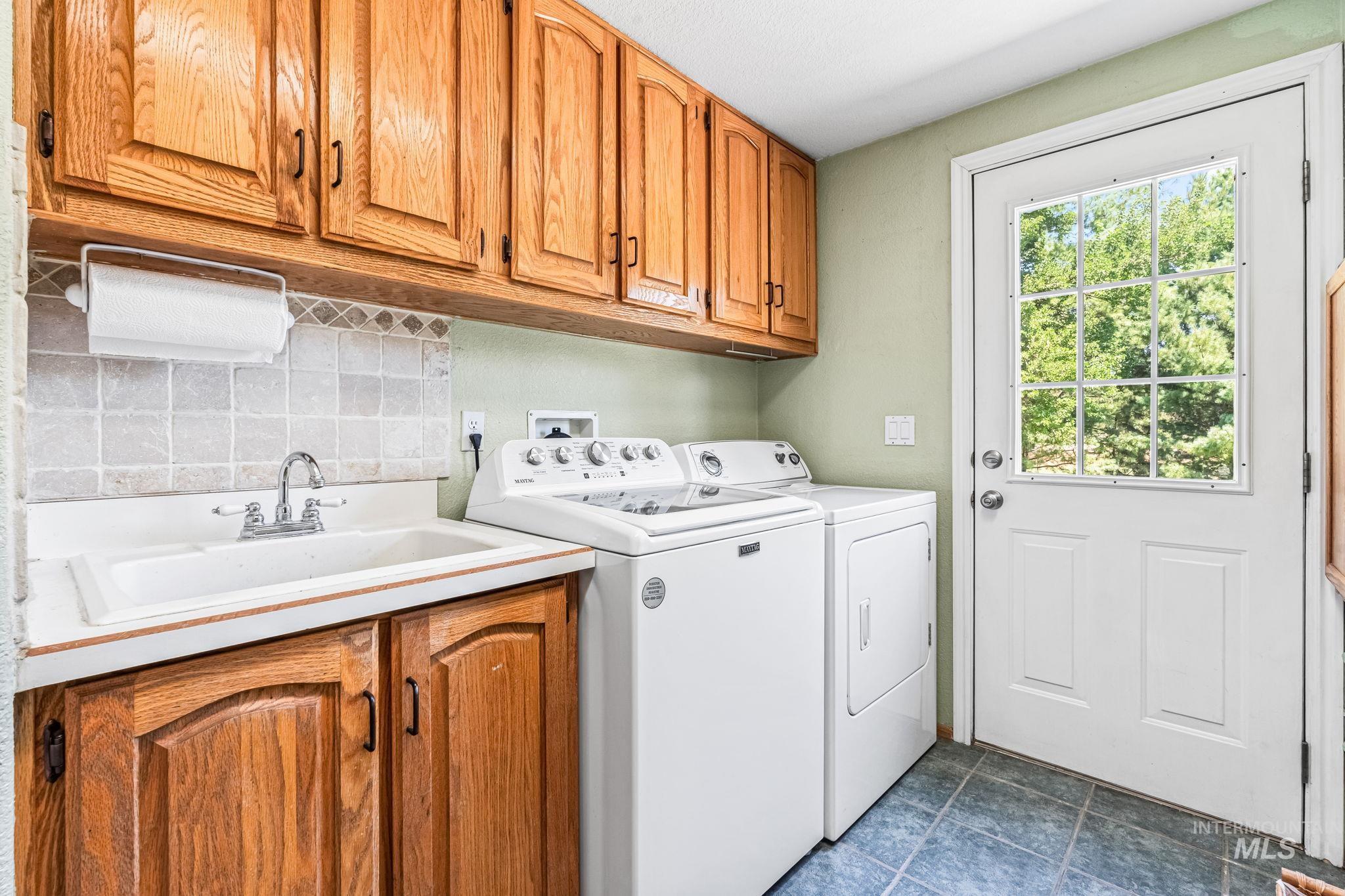 property viewer photo 16