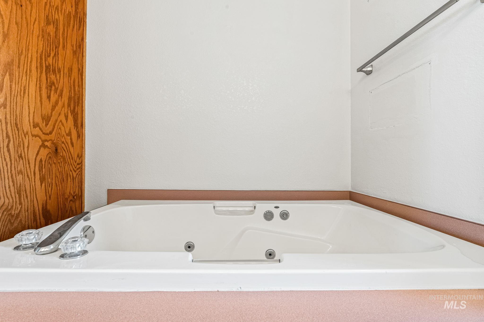 property viewer photo 26
