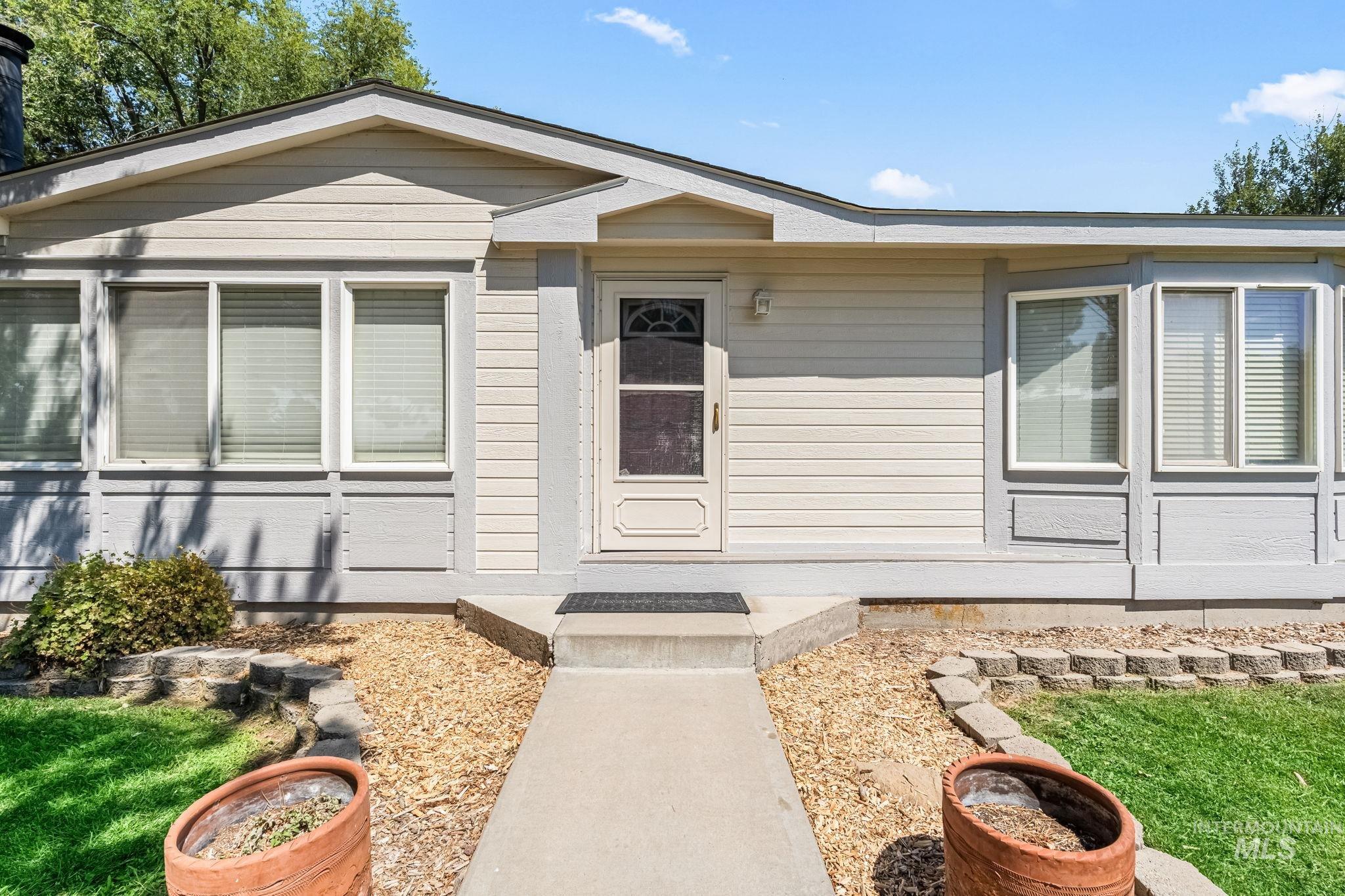 property viewer photo 3