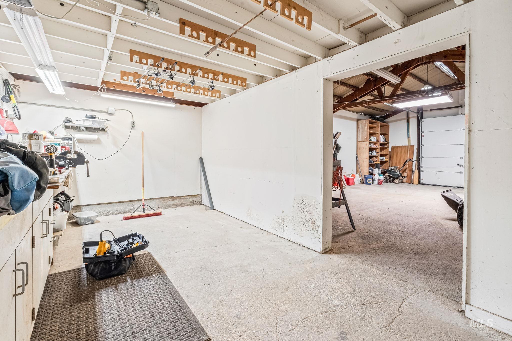 property viewer photo 37