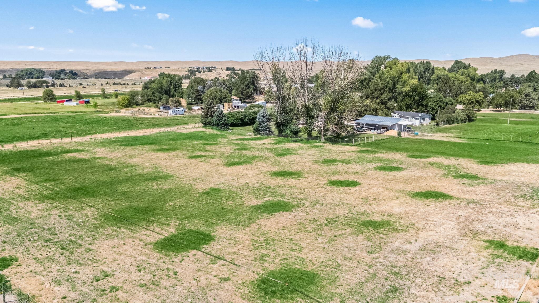 property viewer photo 40
