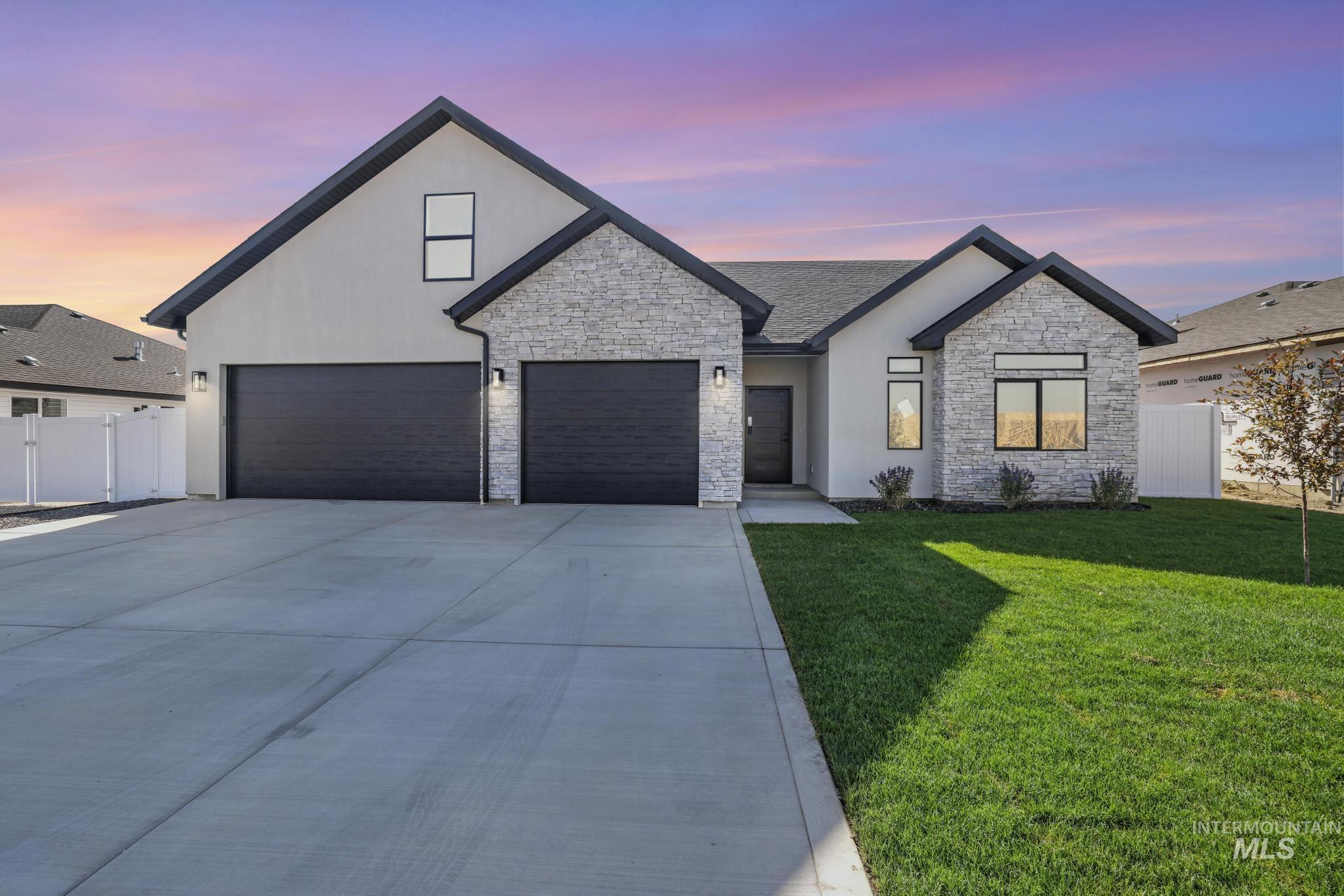 main property photo 0