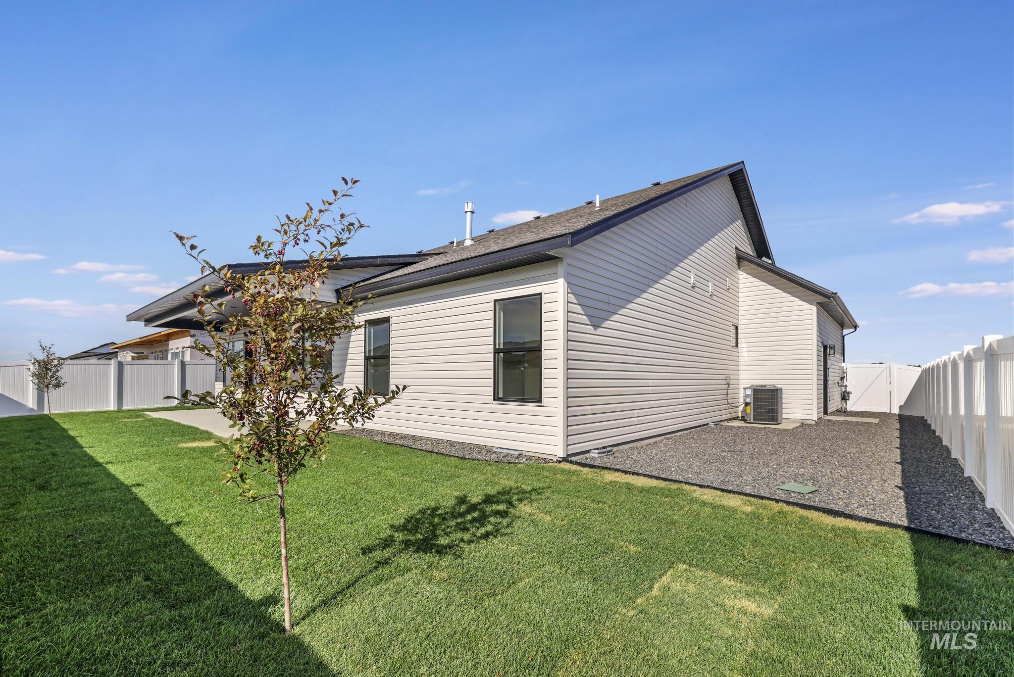 property viewer photo 23