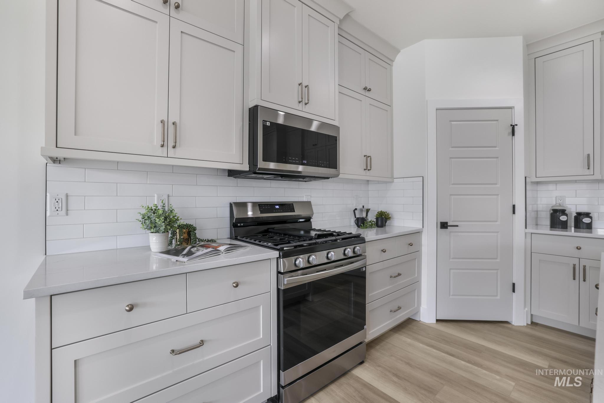 property viewer photo 7