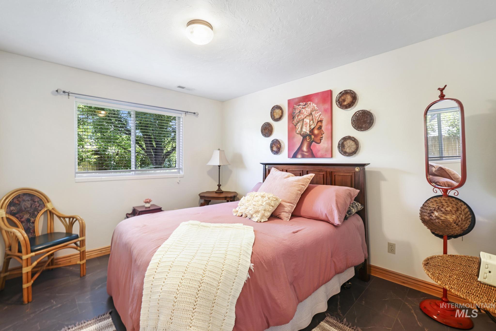 property viewer photo 17