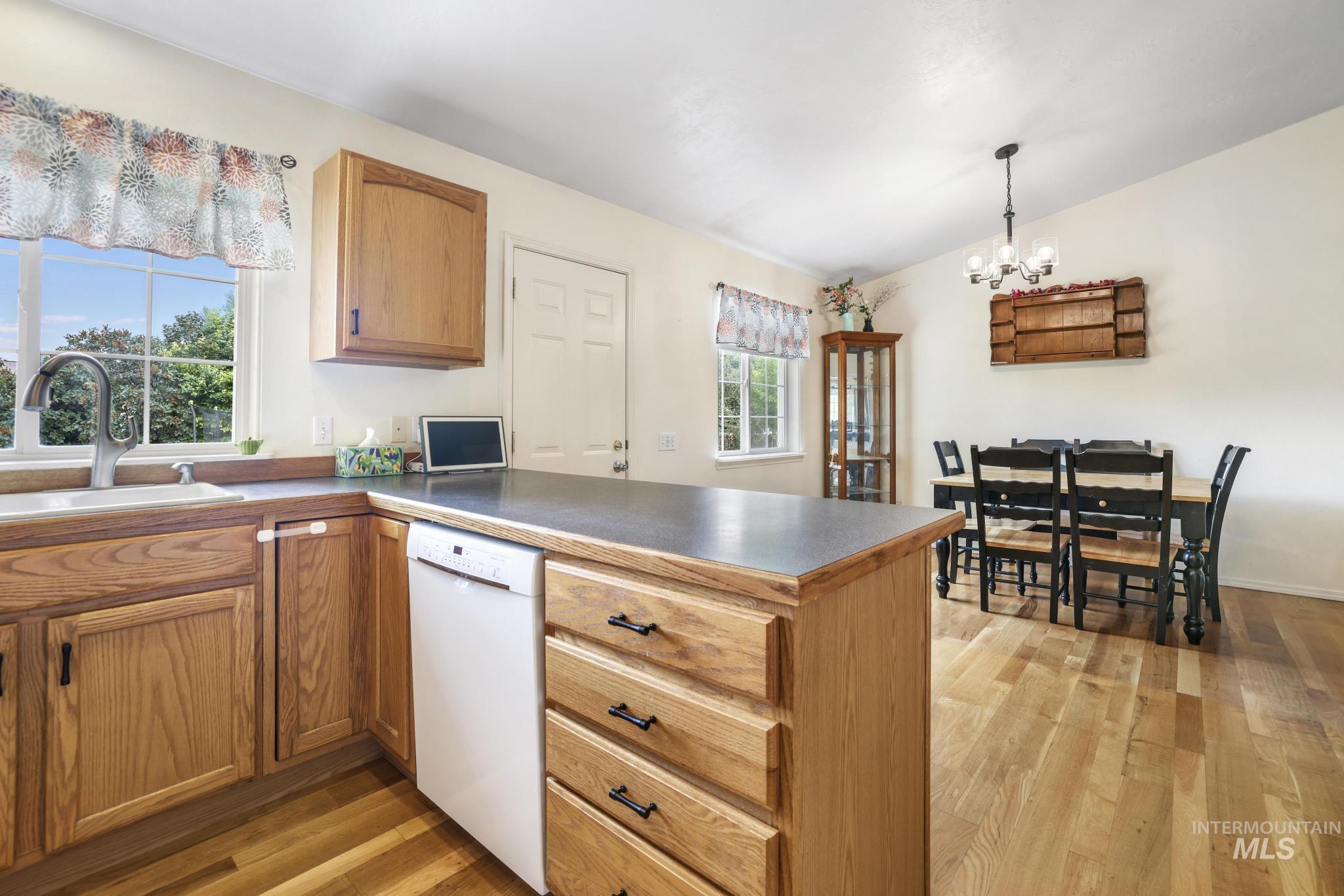 property viewer photo 12