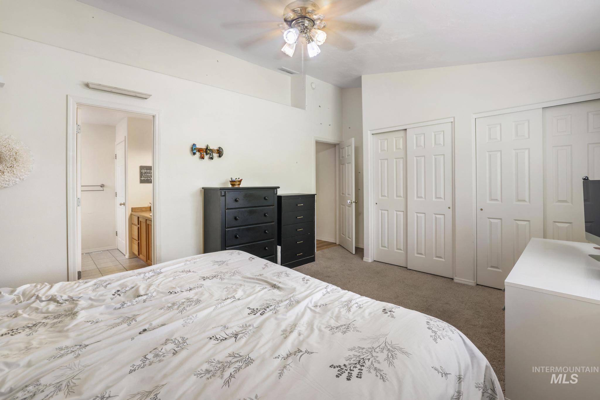 property viewer photo 15