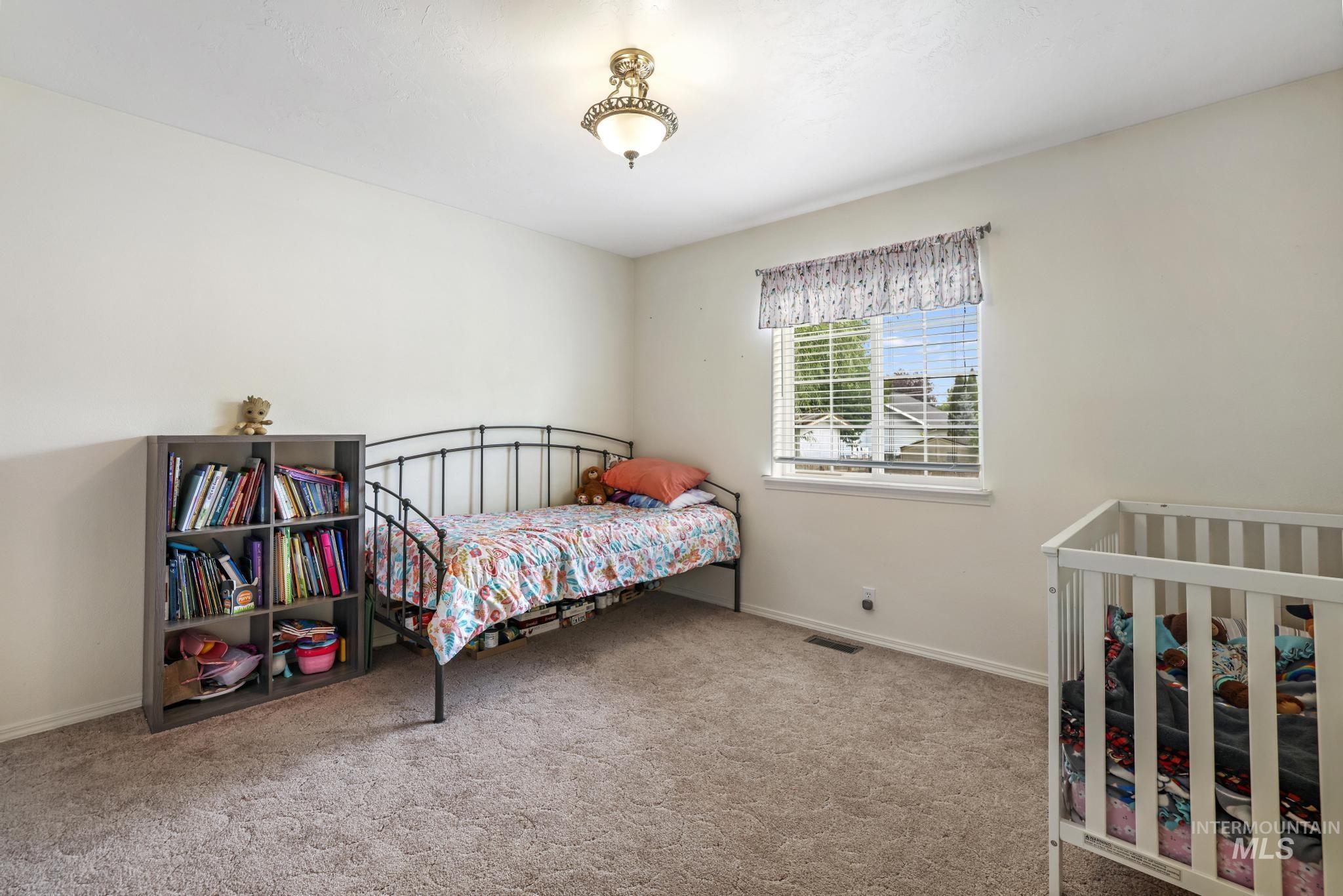 property viewer photo 18