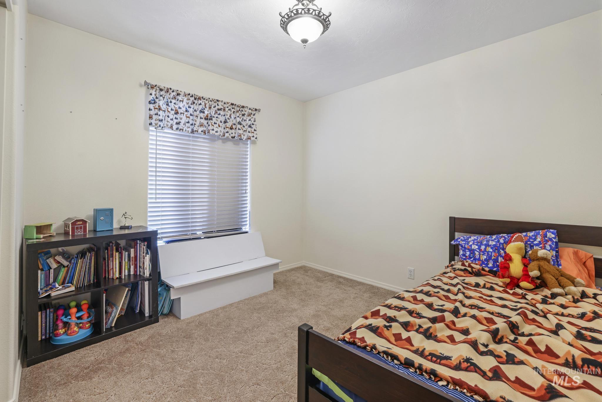 property viewer photo 20