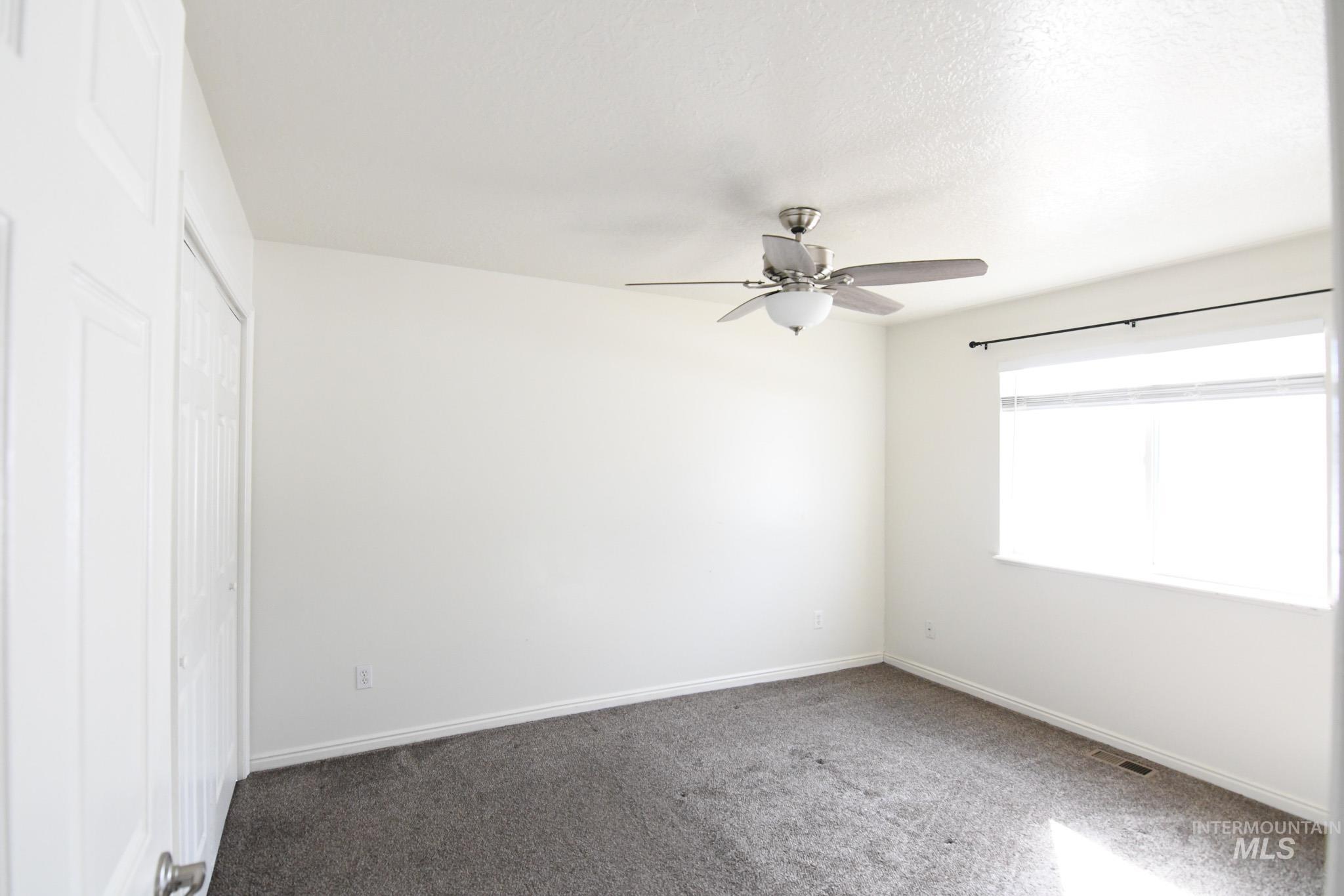 property viewer photo 11