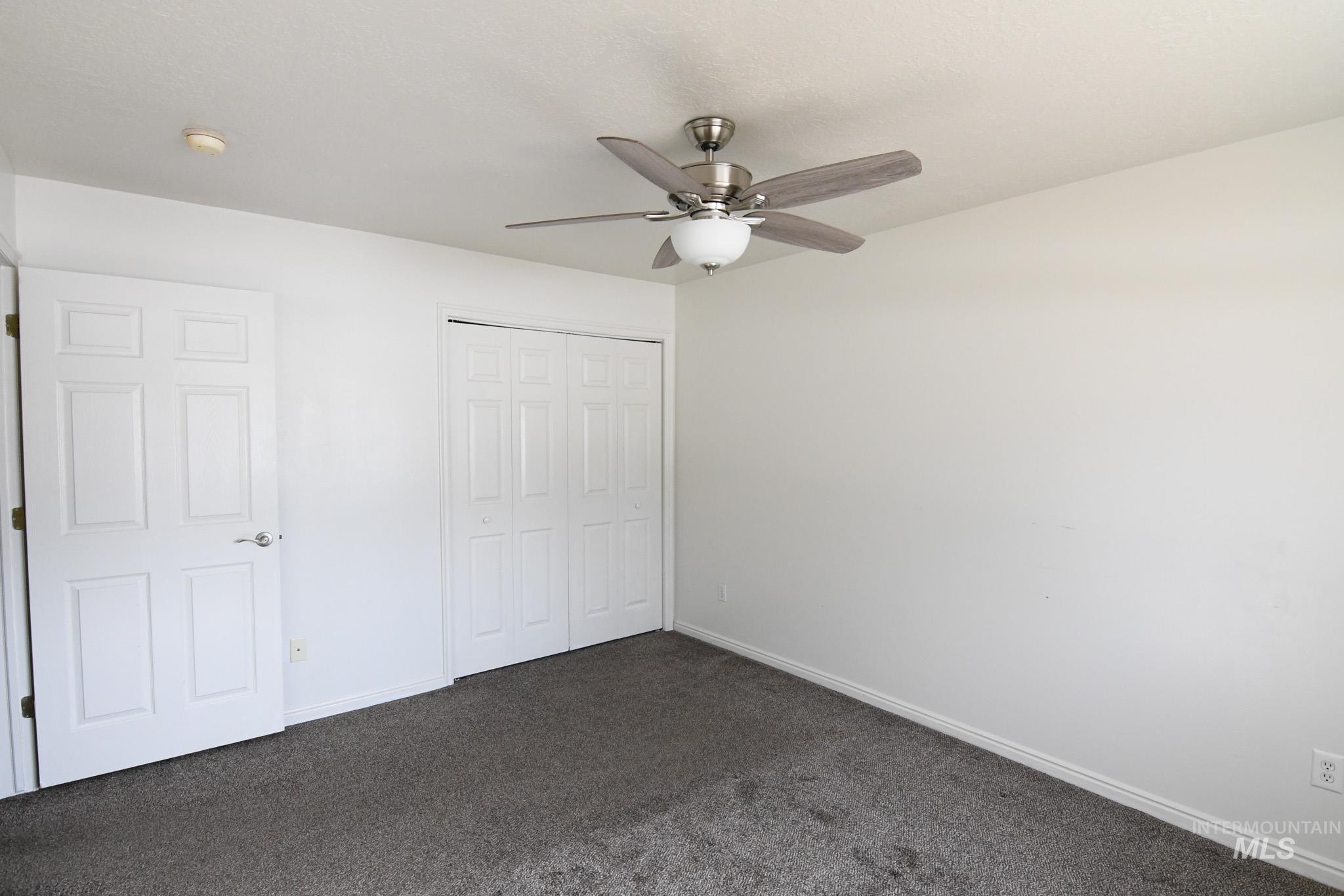 property viewer photo 12