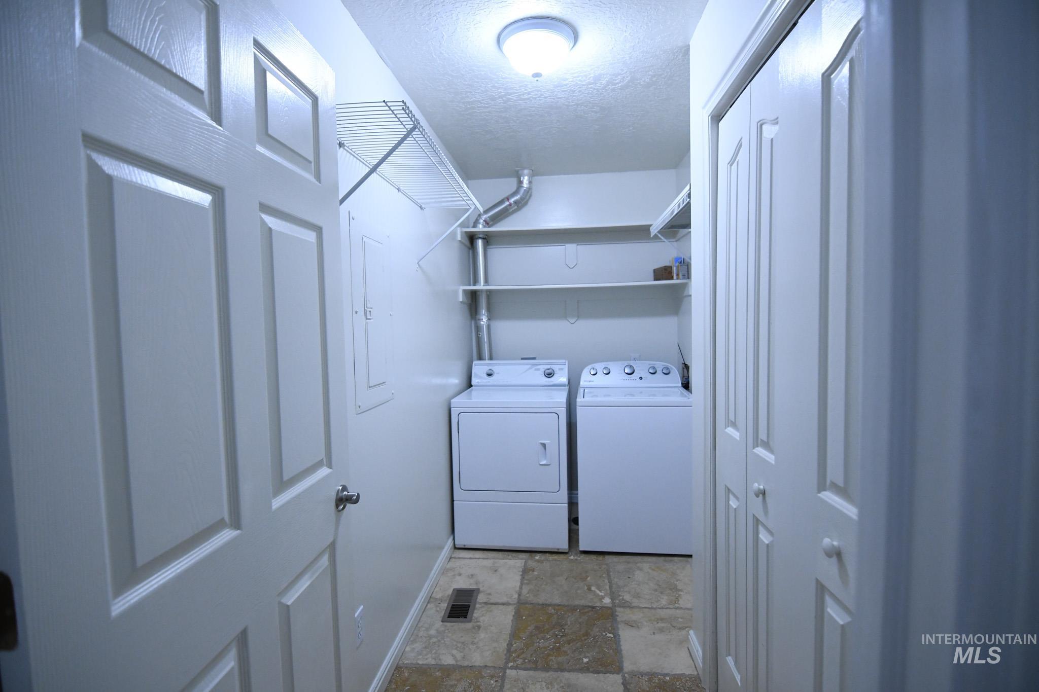 property viewer photo 15