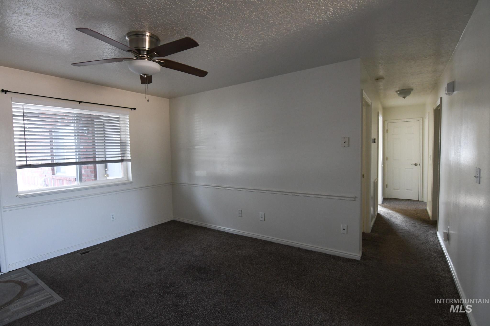 property viewer photo 3