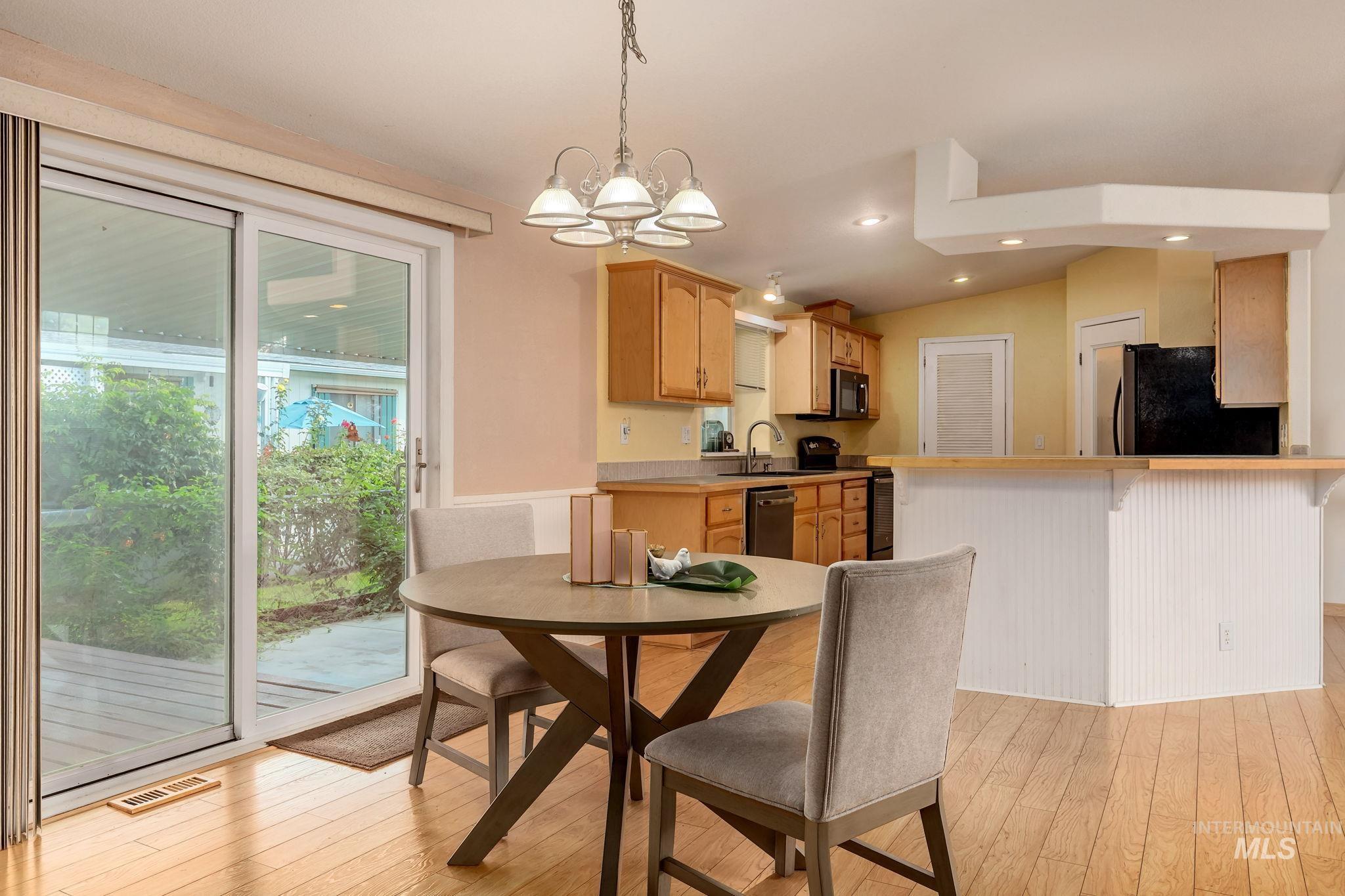 property viewer photo 10