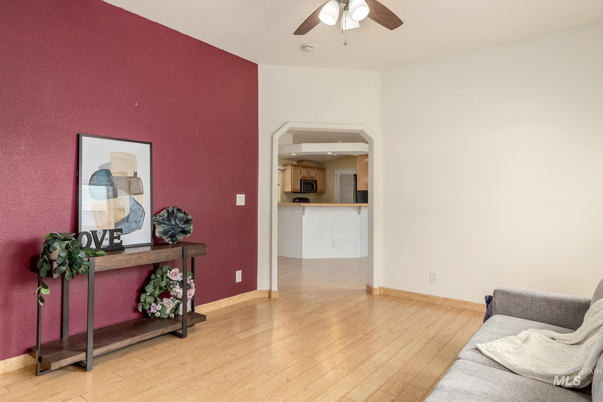 property viewer photo 17