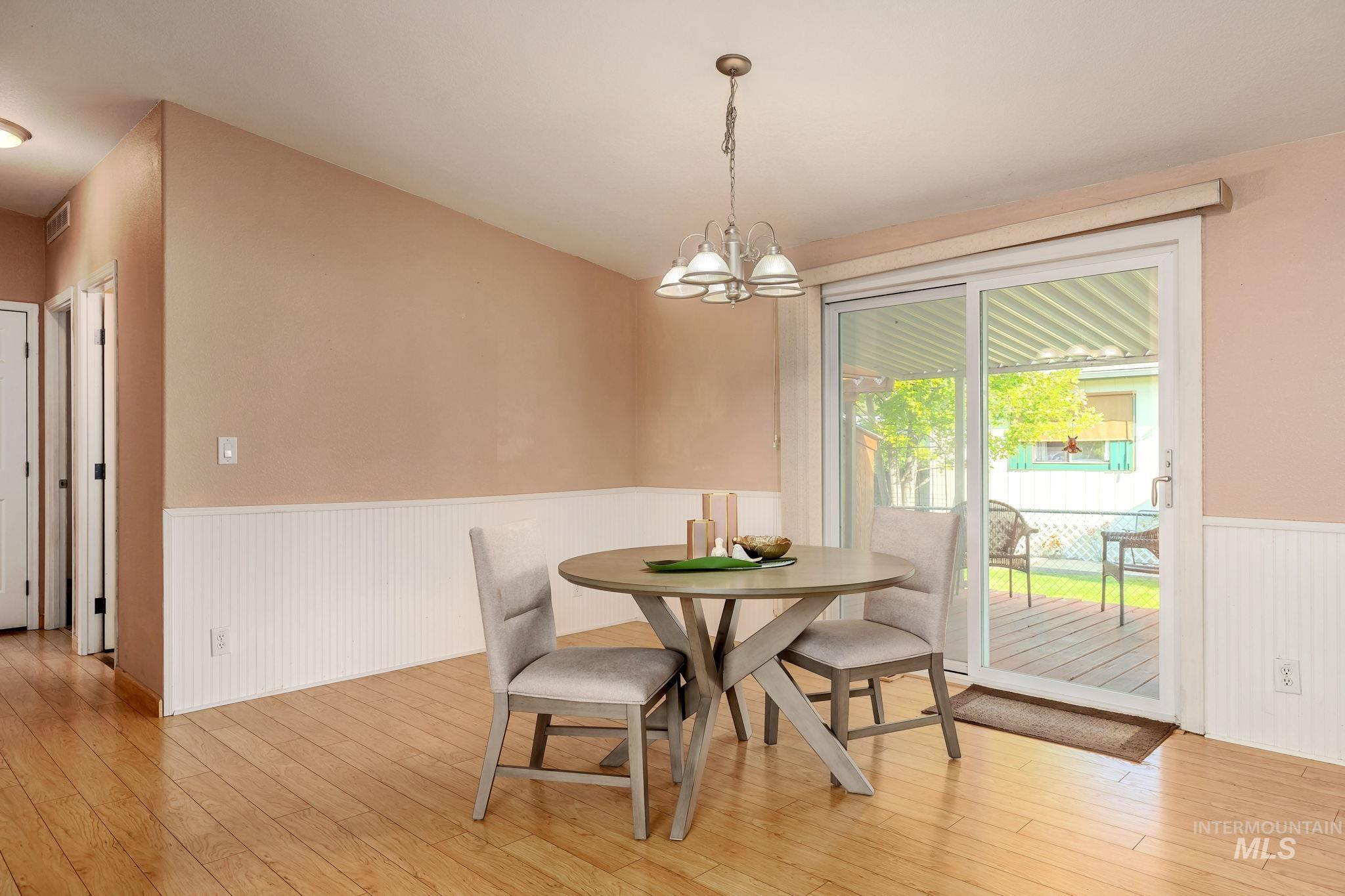 property viewer photo 9