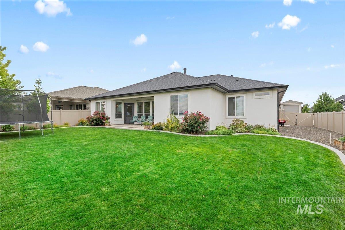 property viewer photo 24