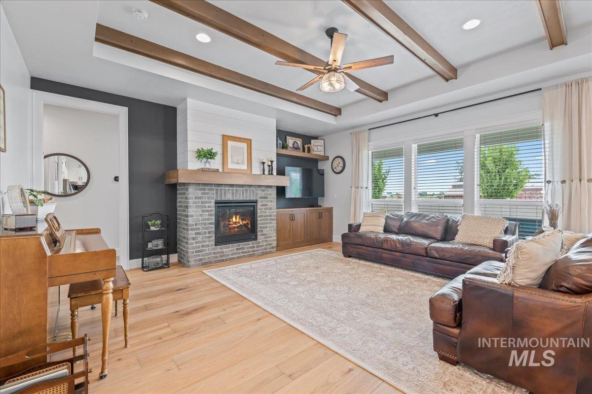 property viewer photo 4