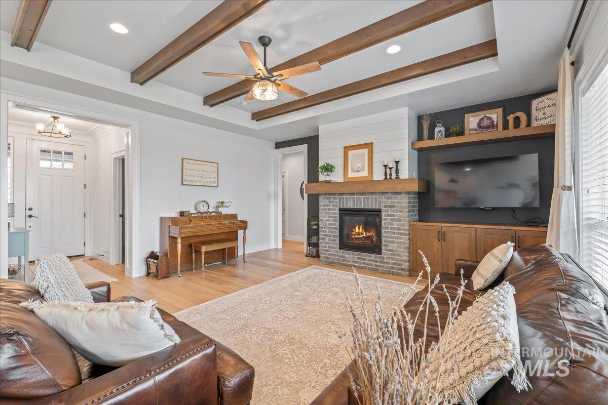 property viewer photo 5