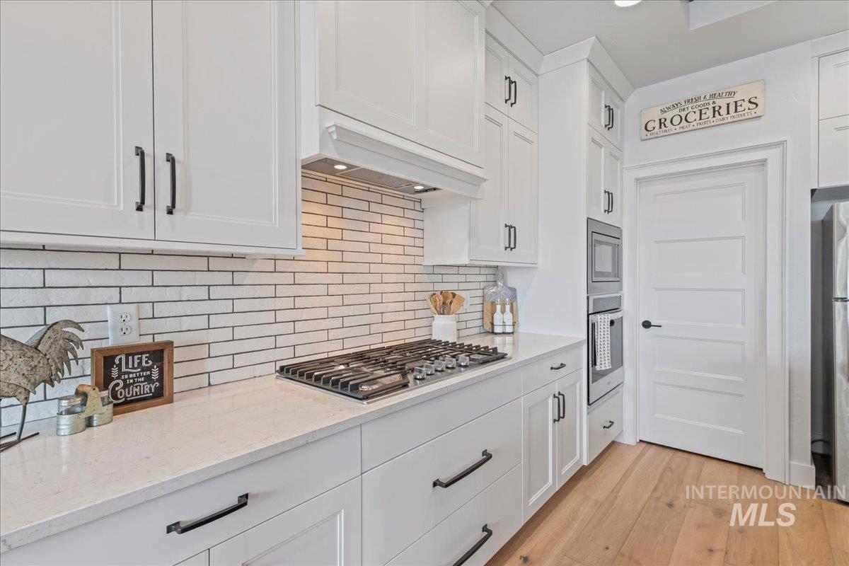 property viewer photo 9