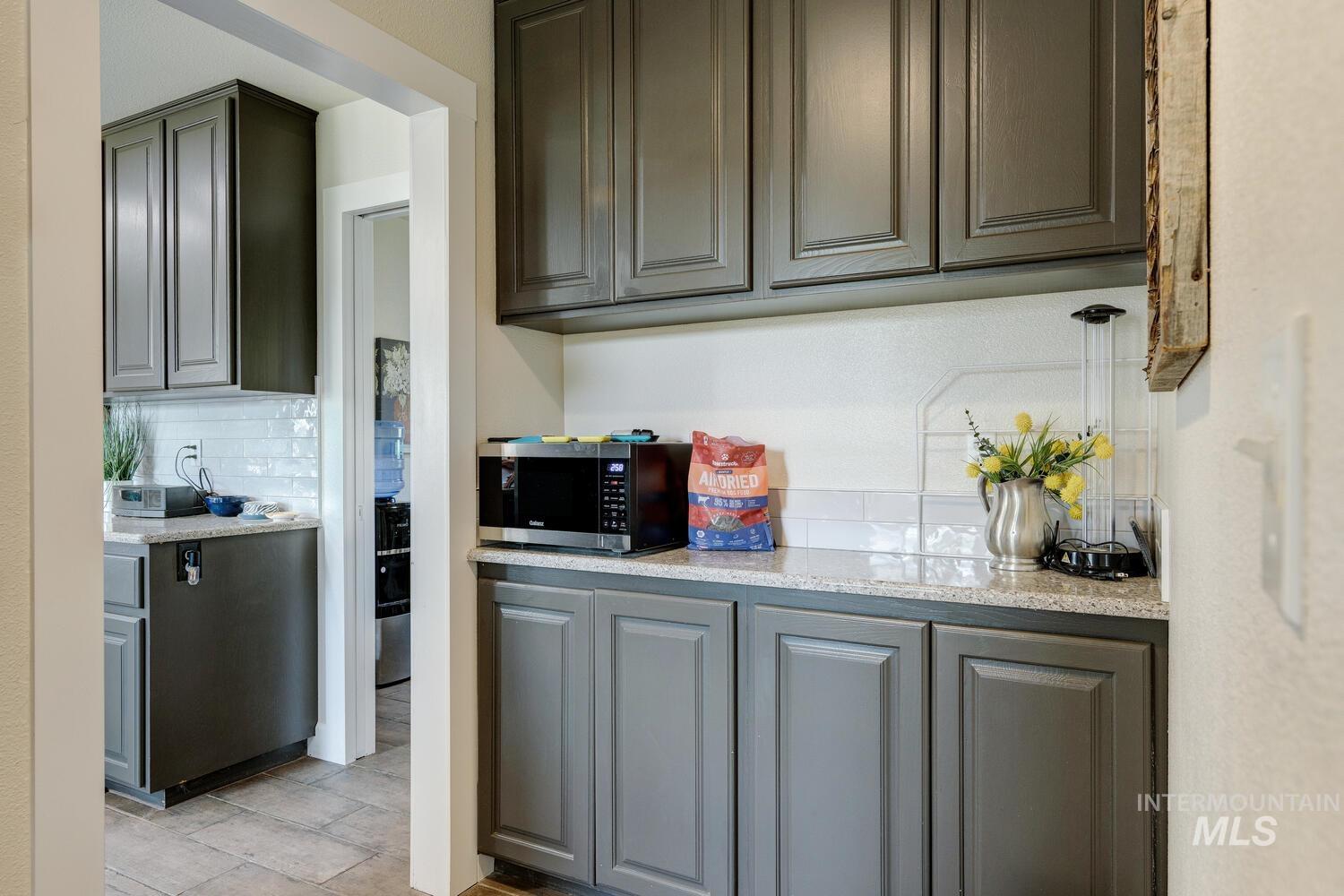 property viewer photo 16