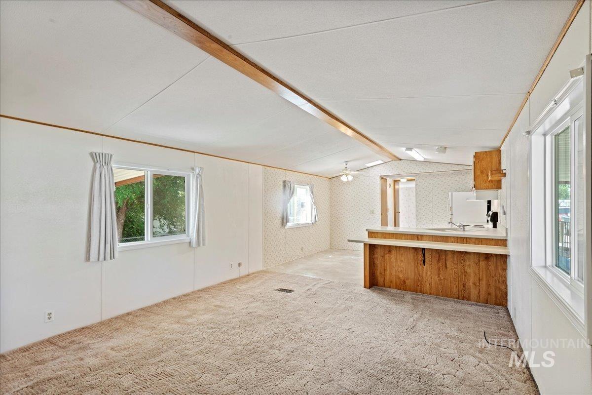 property viewer photo 8