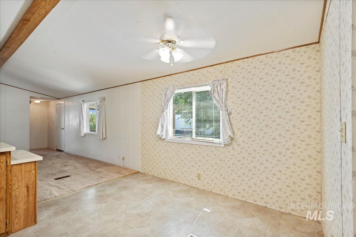 property viewer photo 9