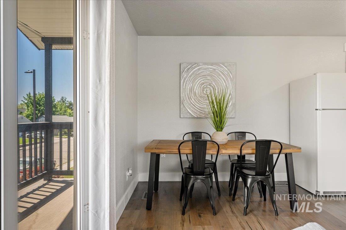 property viewer photo 16