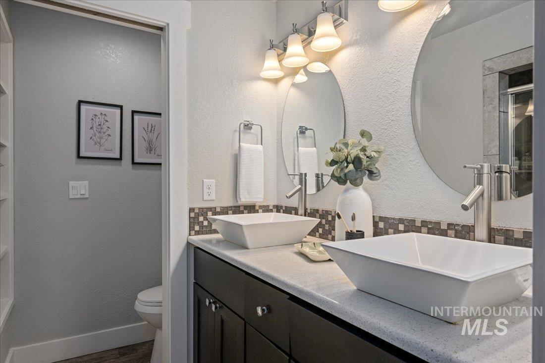 property viewer photo 7