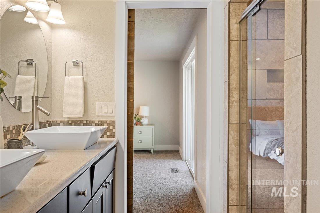 property viewer photo 8