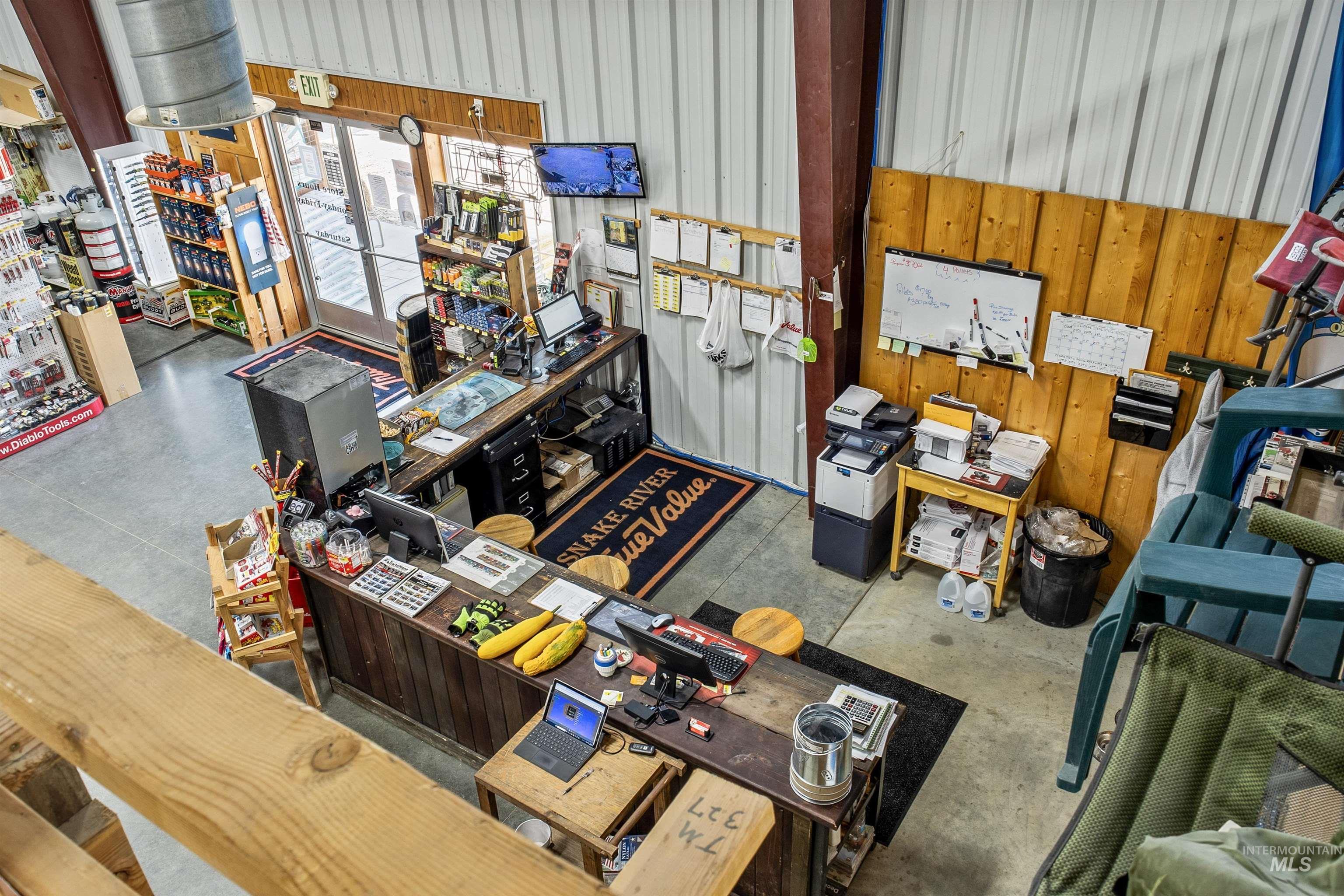 main property photo 20