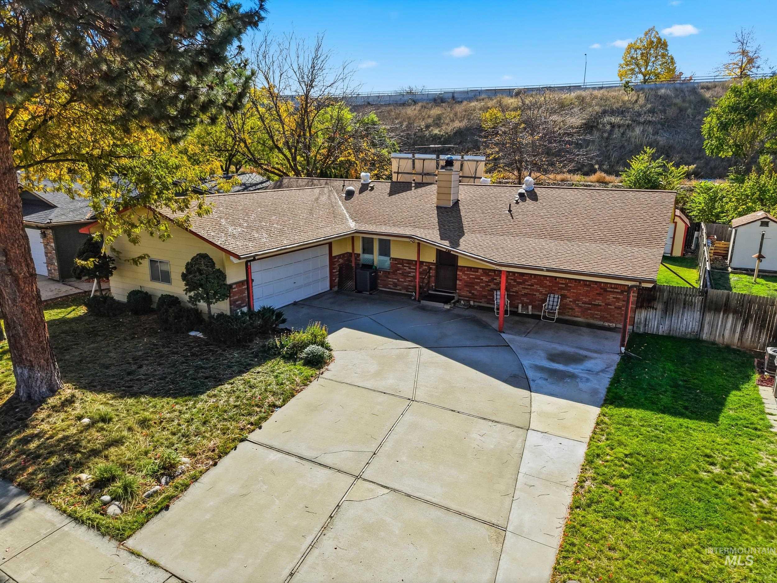 property viewer photo 1