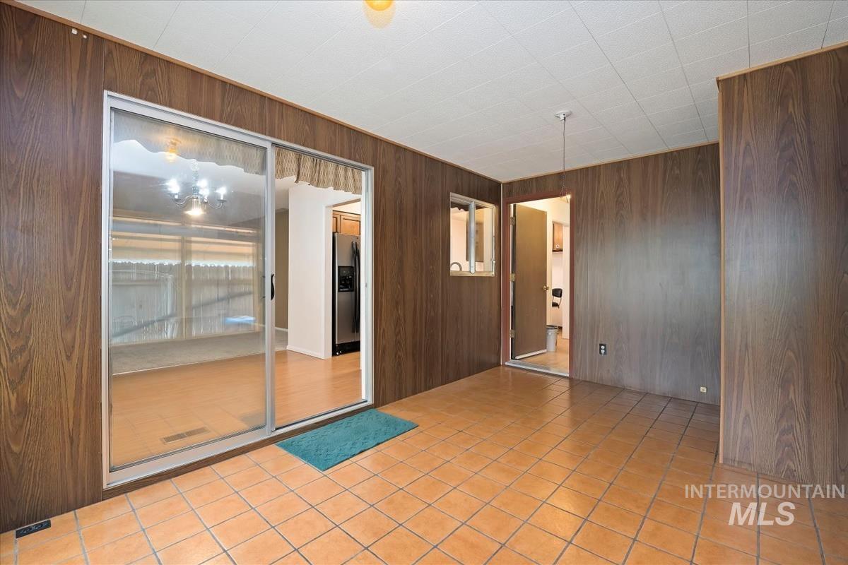 property viewer photo 9