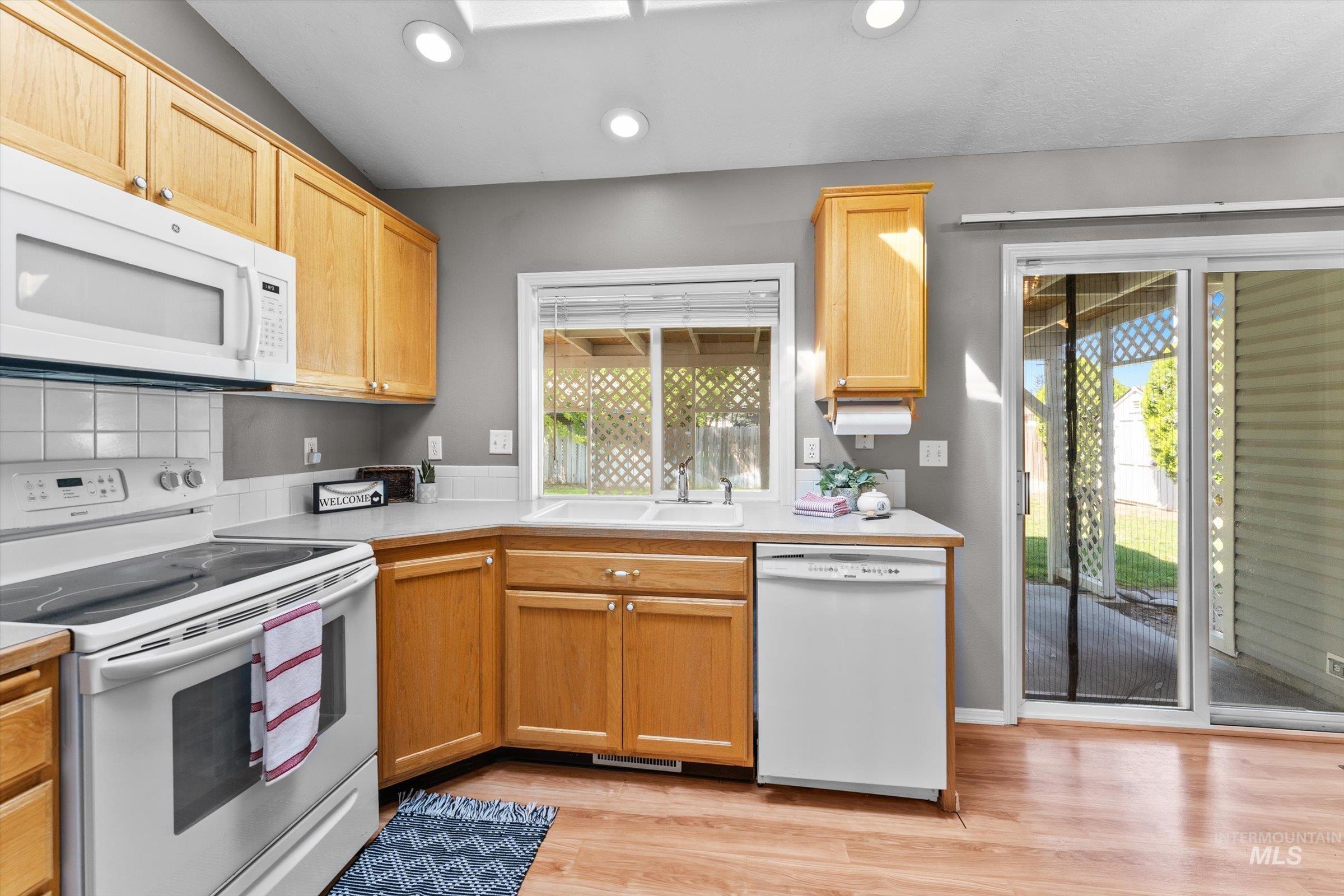 property viewer photo 10