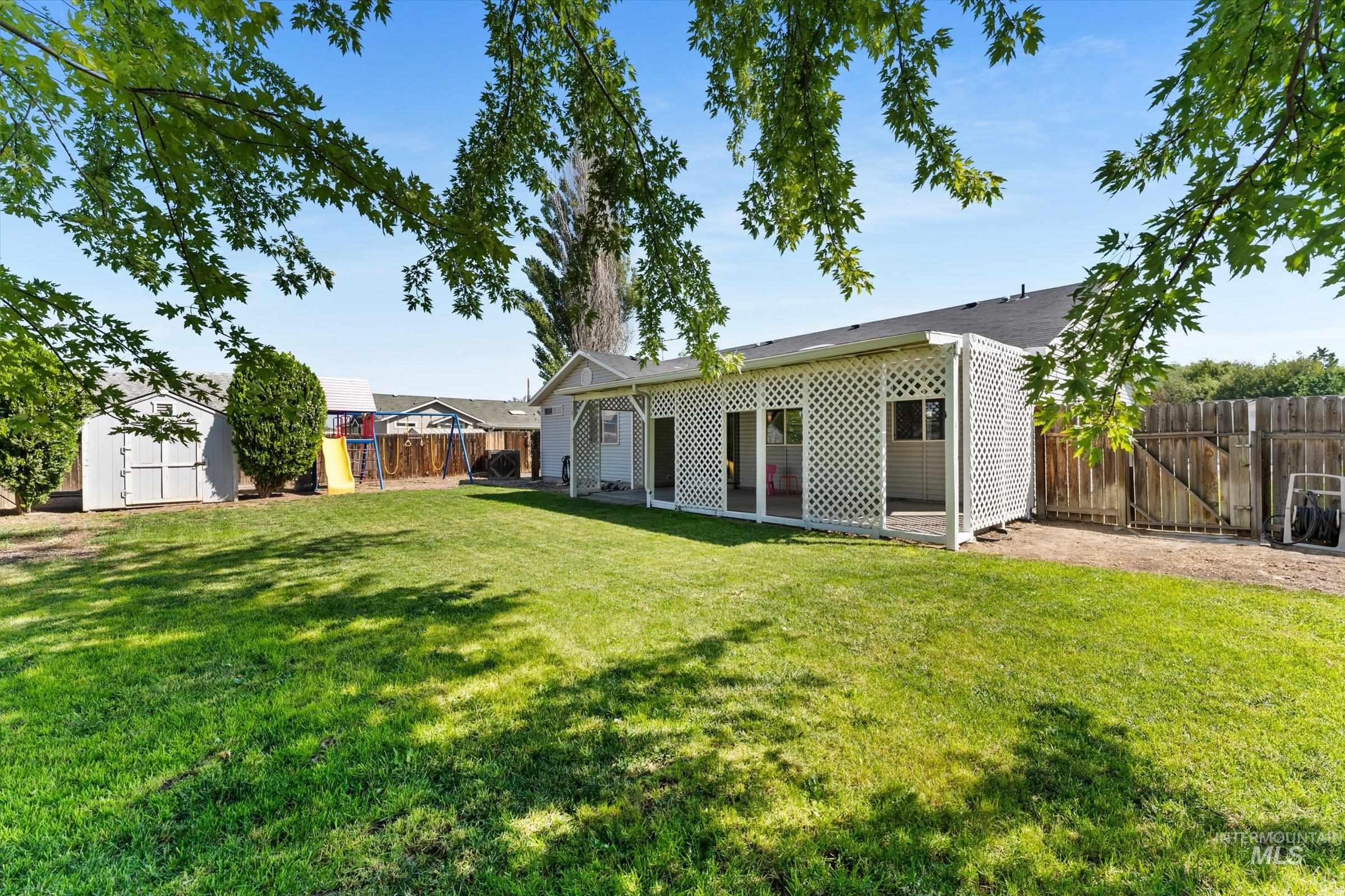 property viewer photo 24