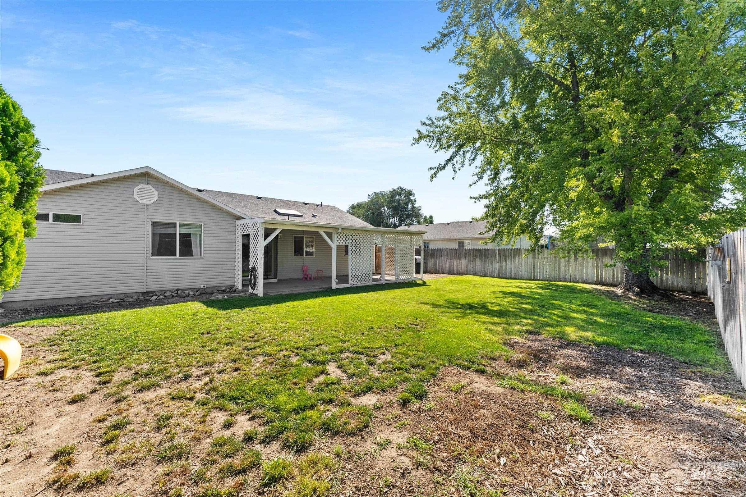 property viewer photo 25