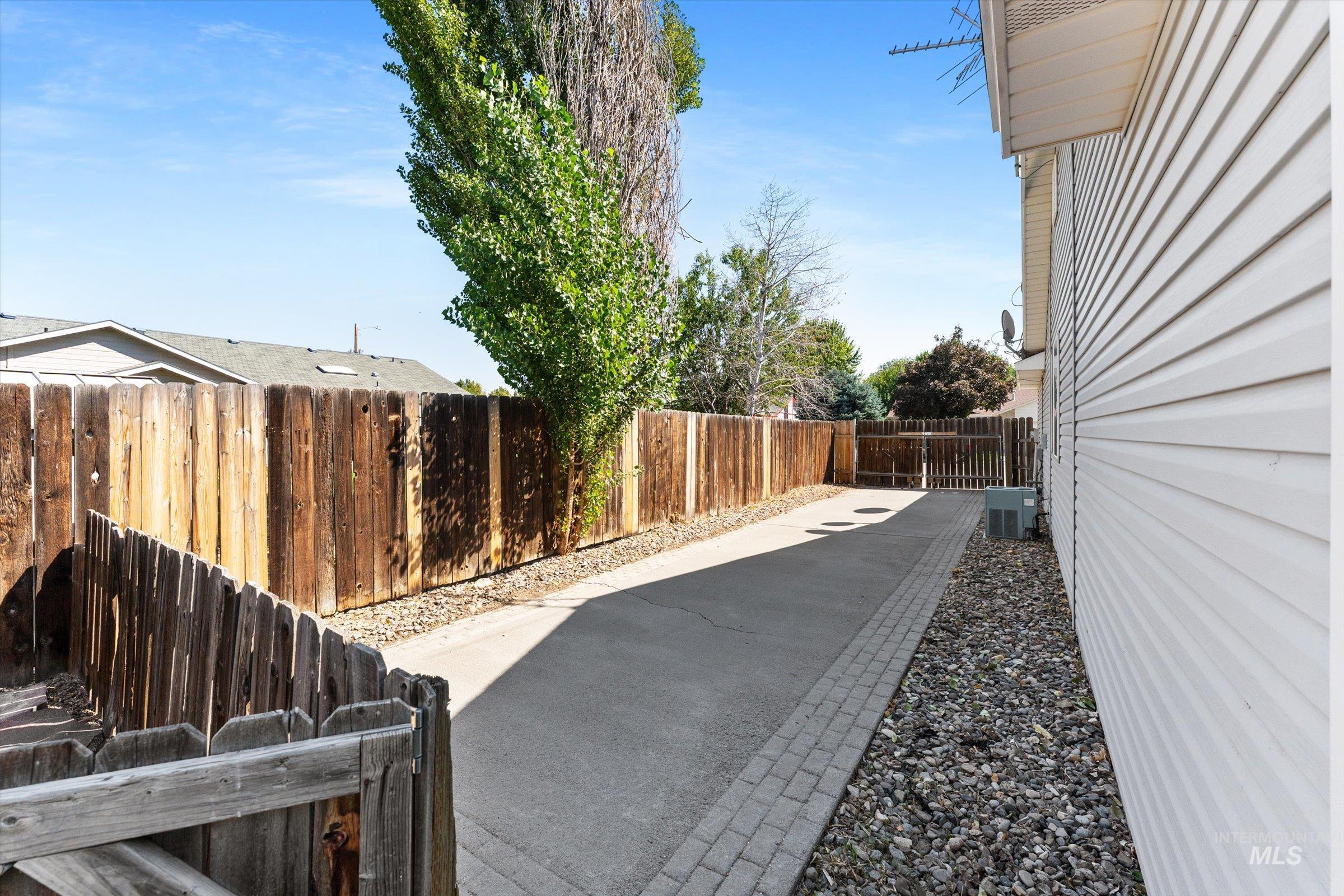 property viewer photo 27