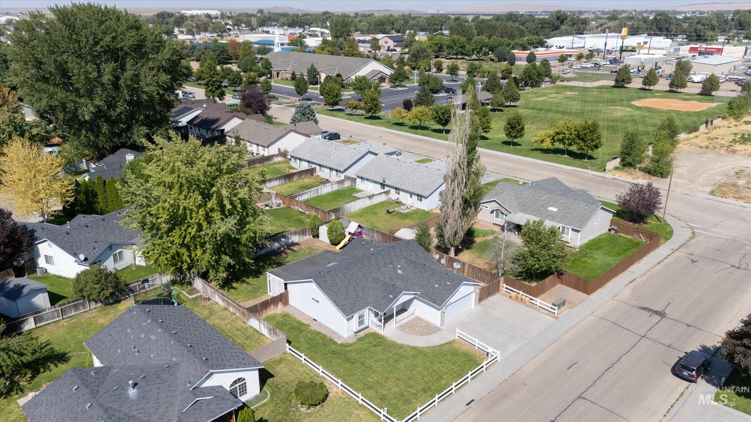 property viewer photo 31