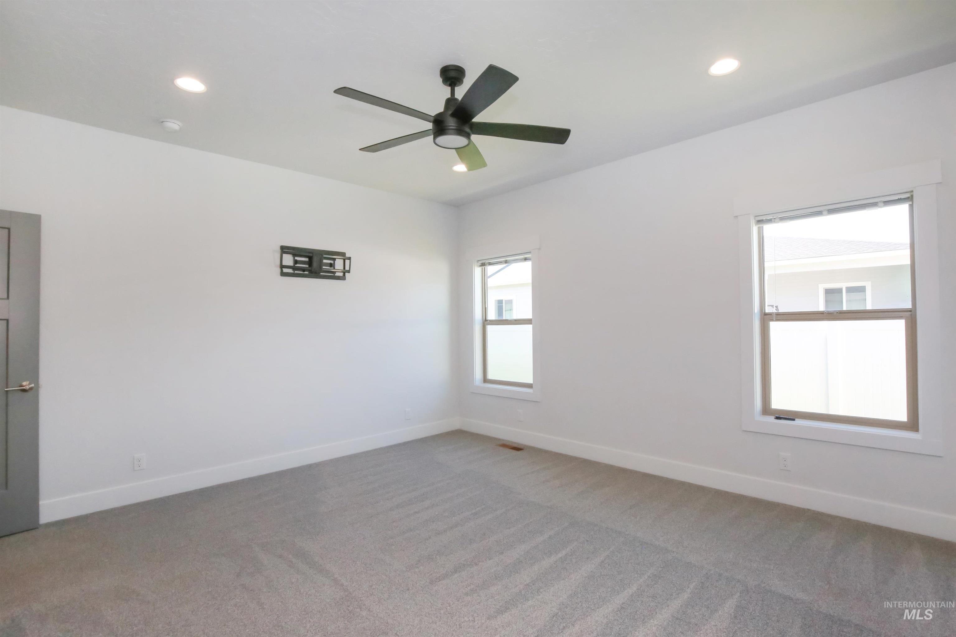 property viewer photo 12