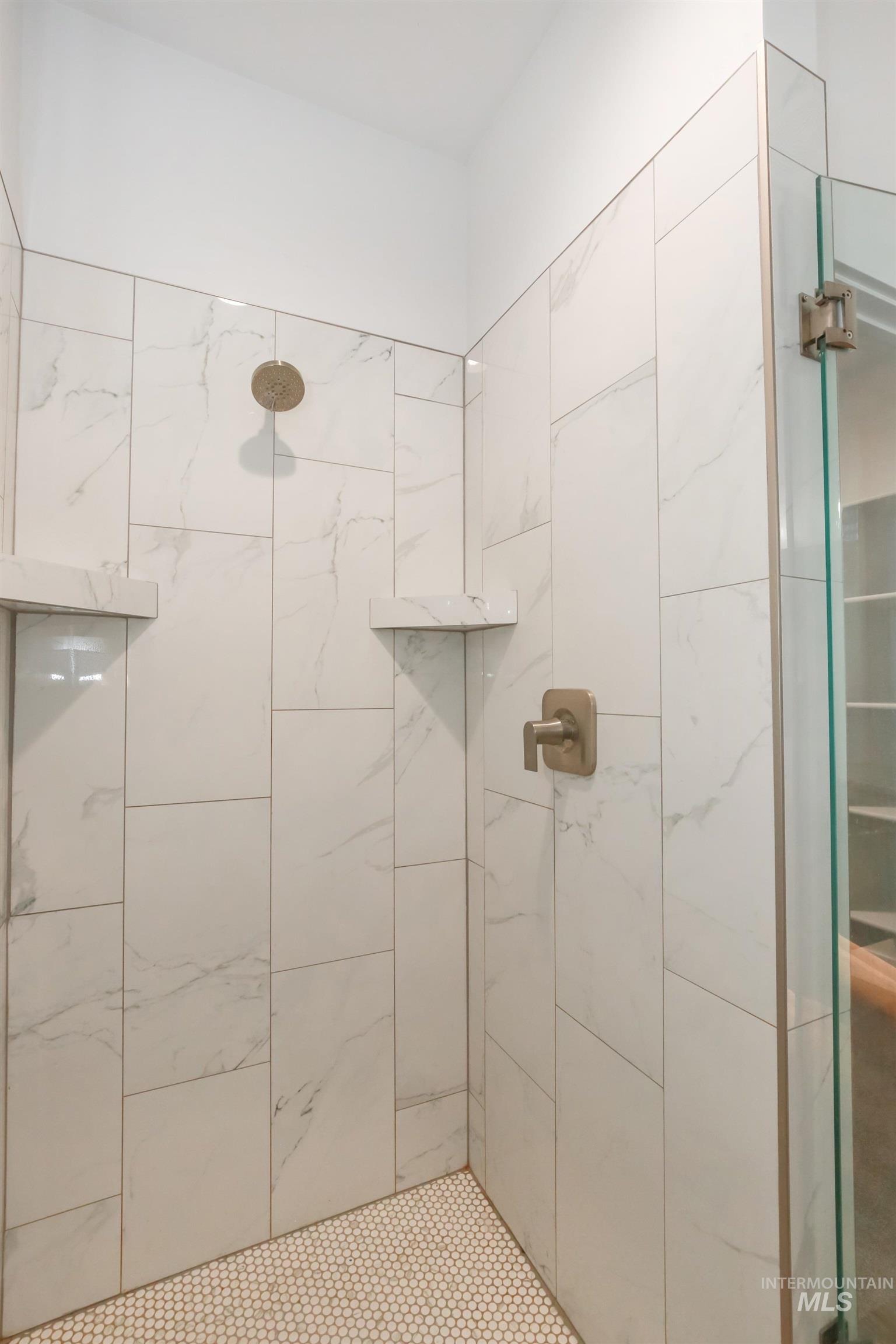 property viewer photo 16