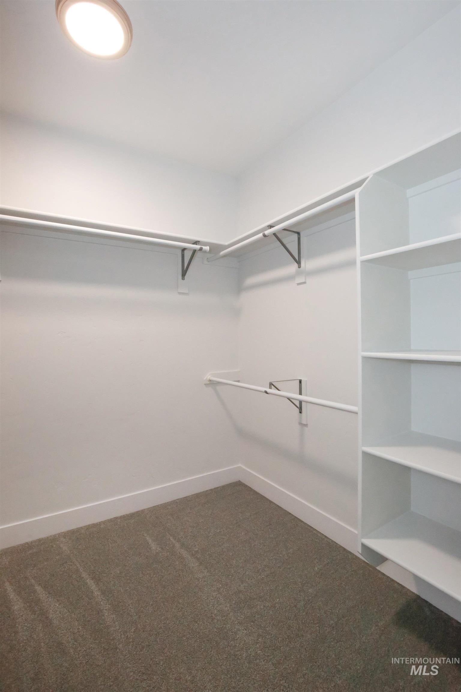 property viewer photo 18