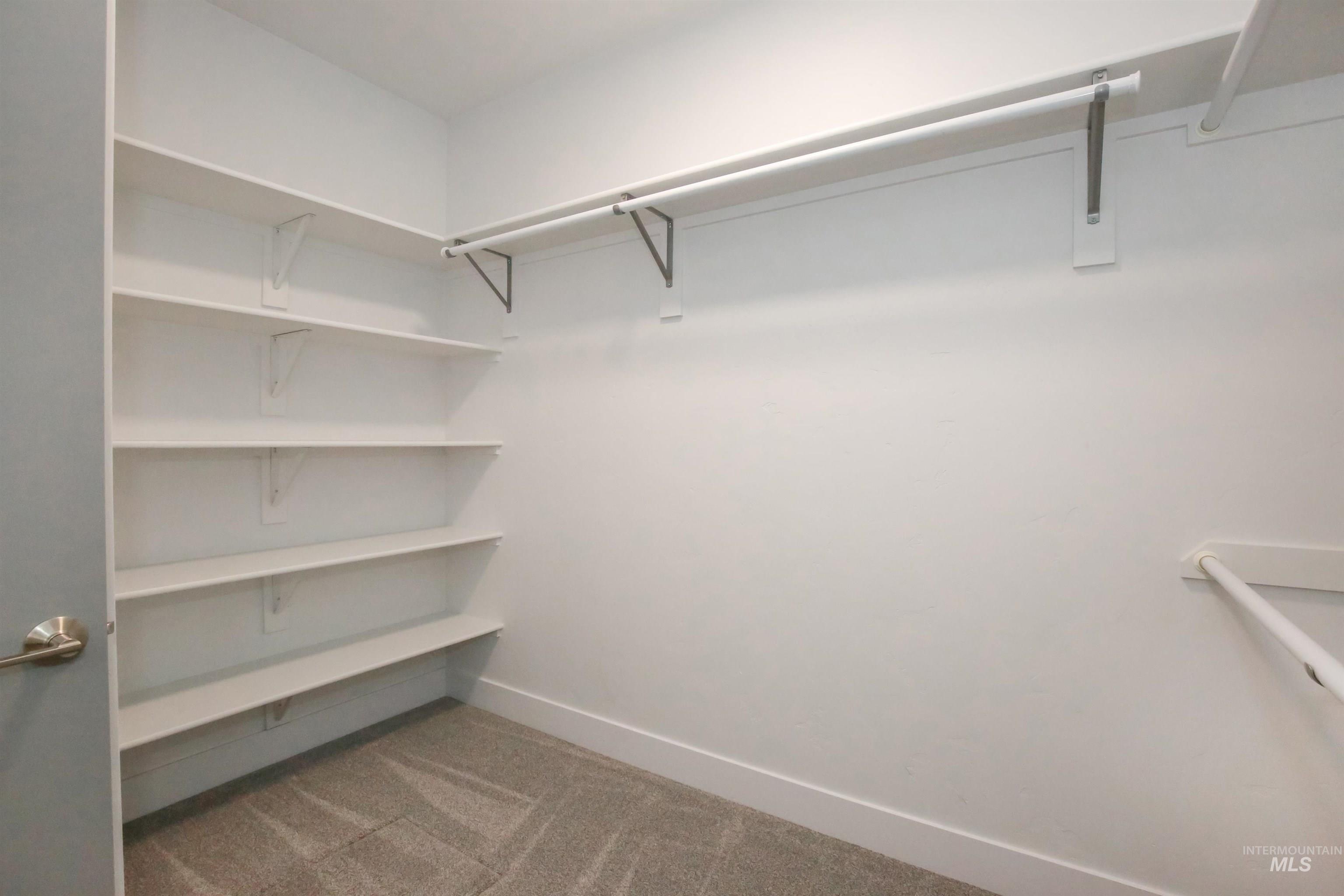 property viewer photo 19