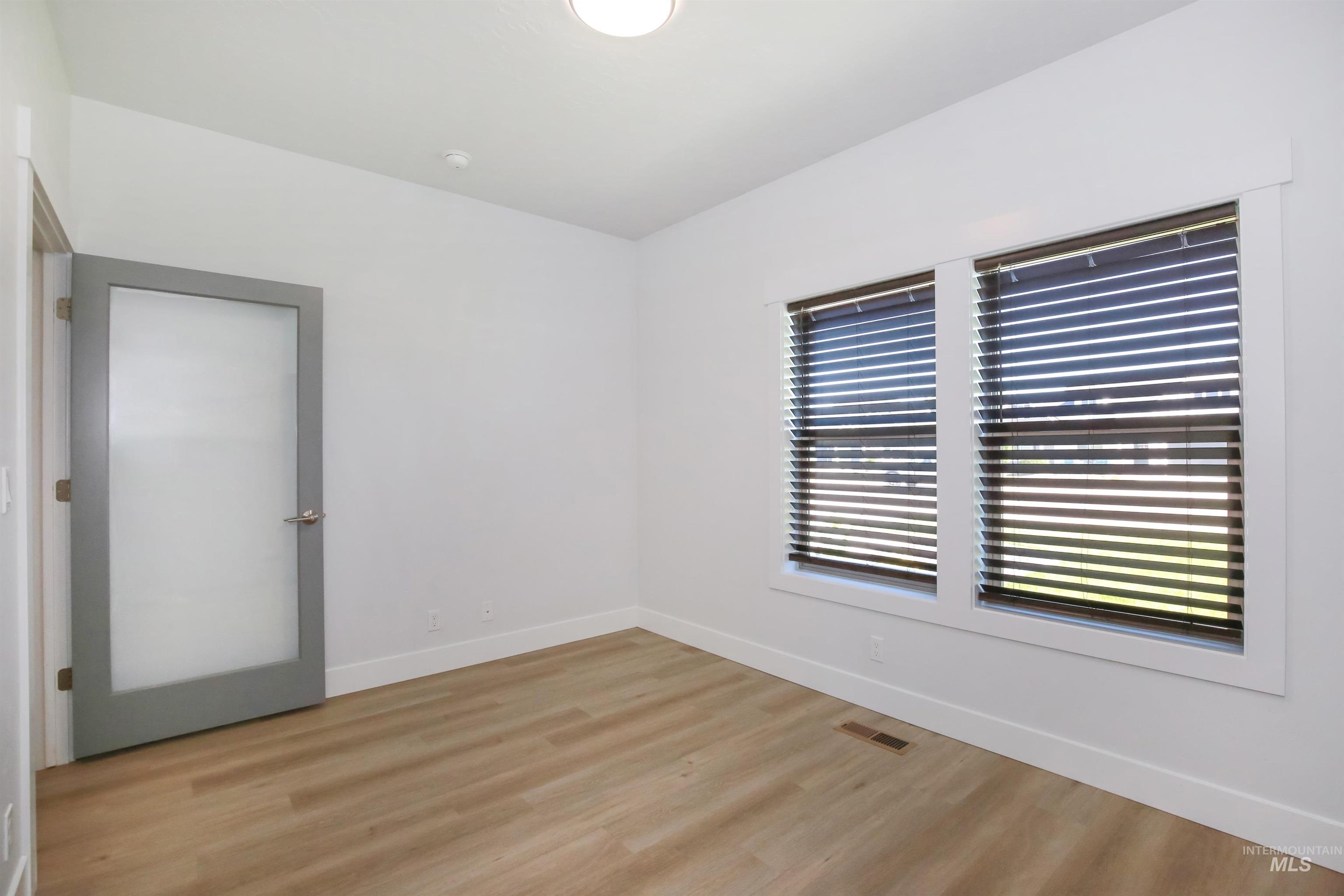 property viewer photo 21
