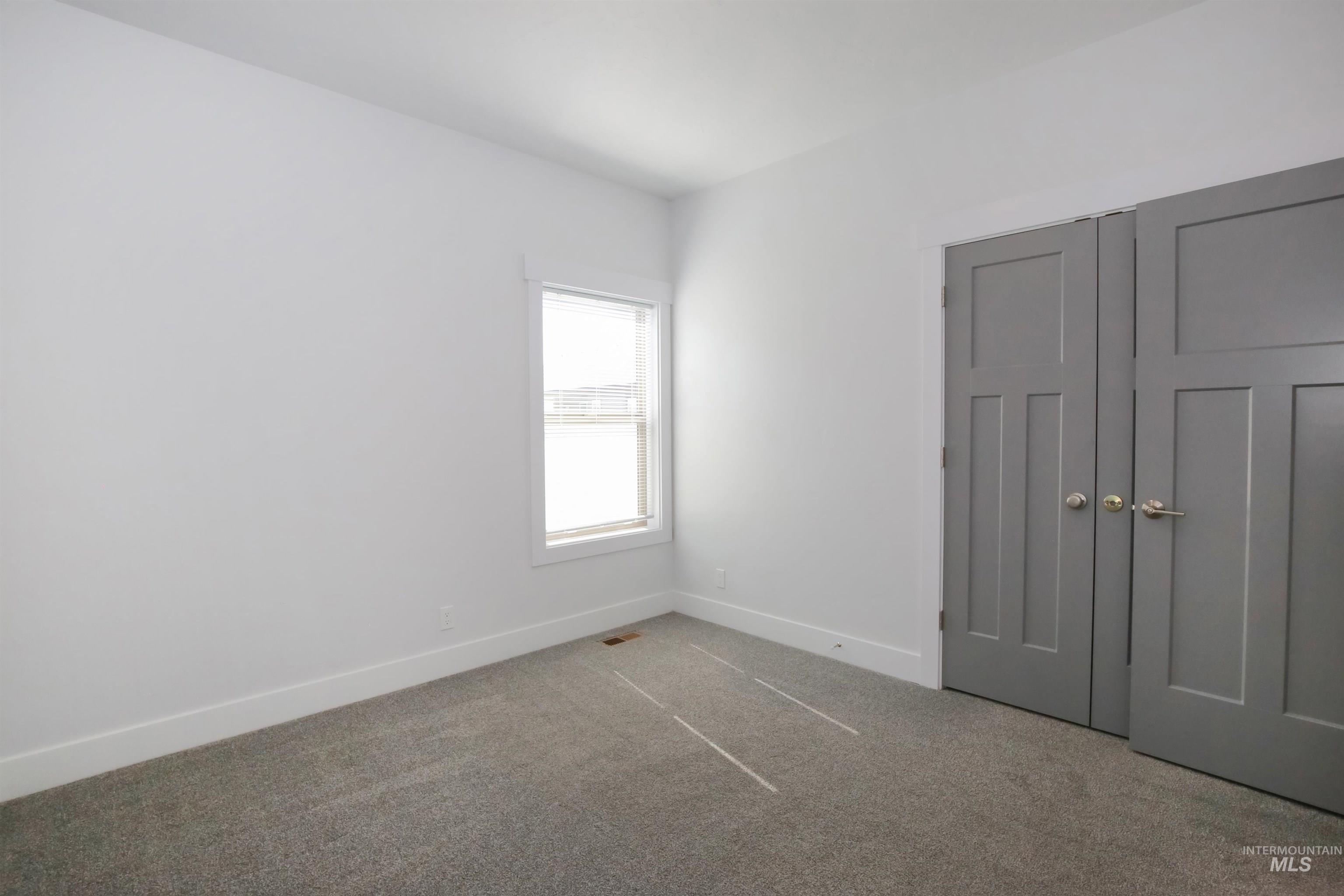 property viewer photo 23