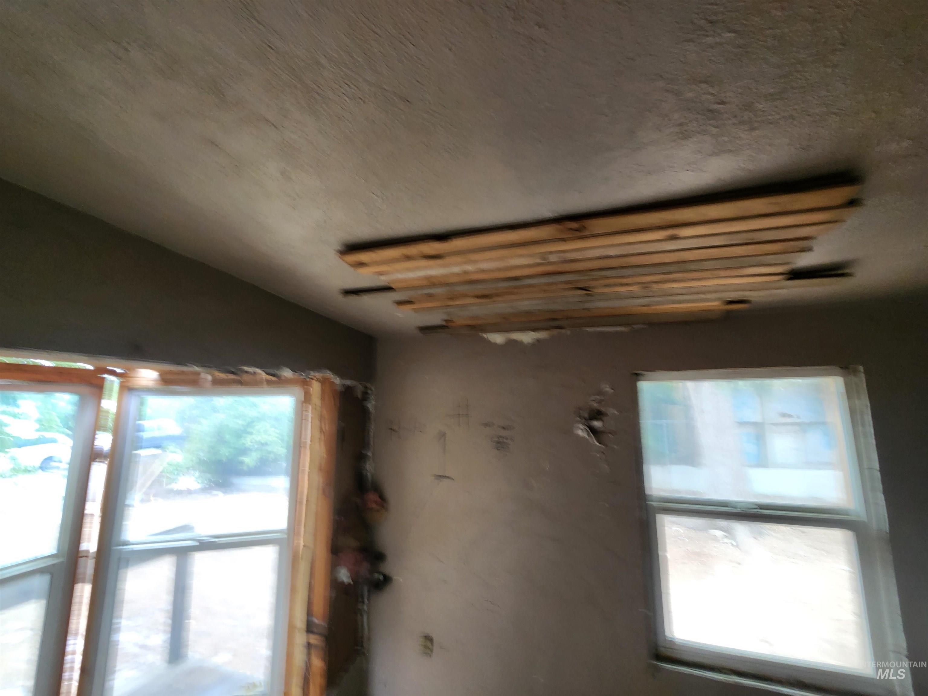 property viewer photo 12