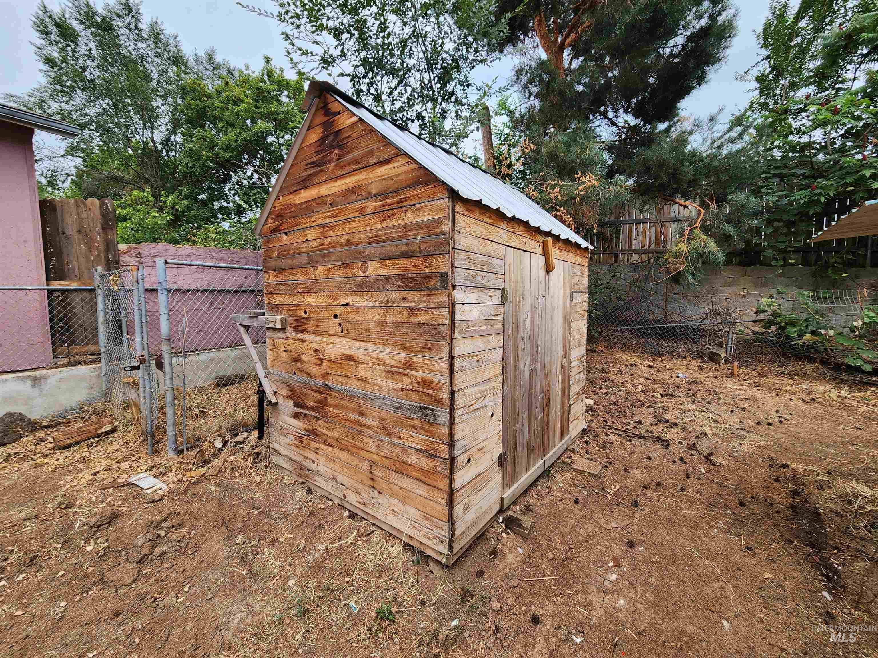 property viewer photo 20