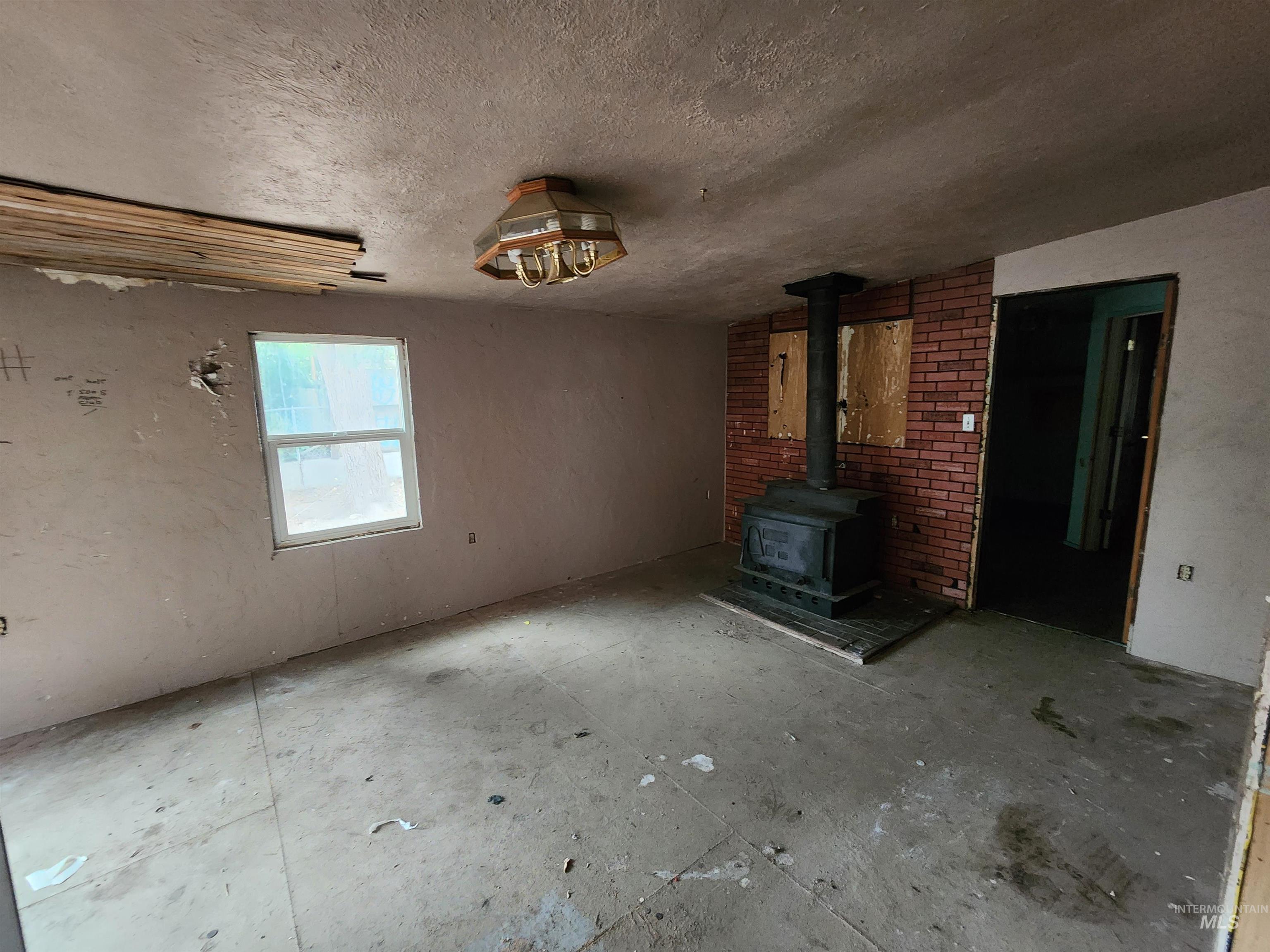property viewer photo 3