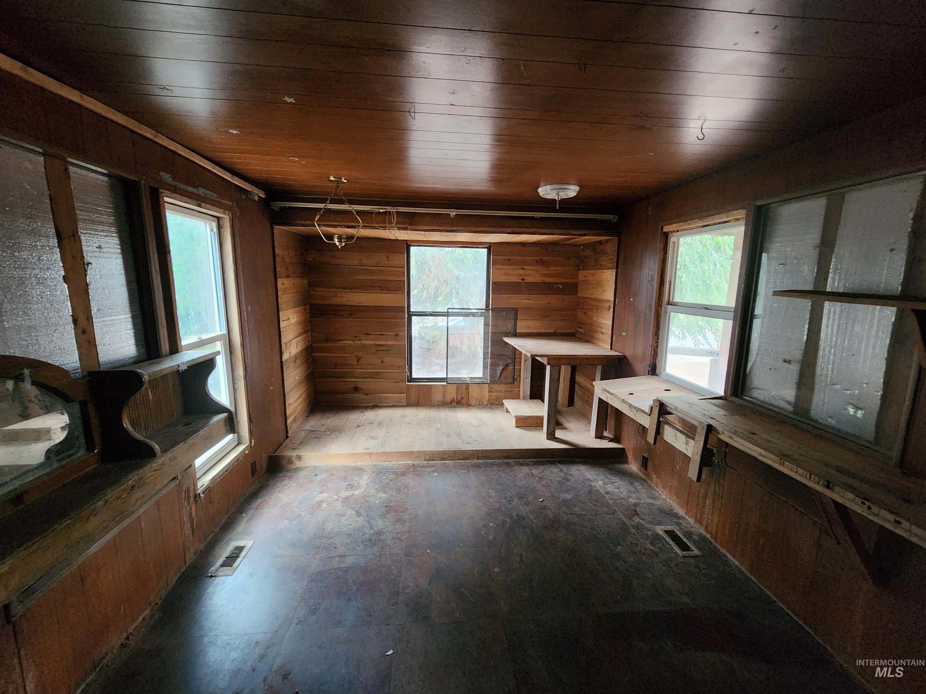 property viewer photo 5