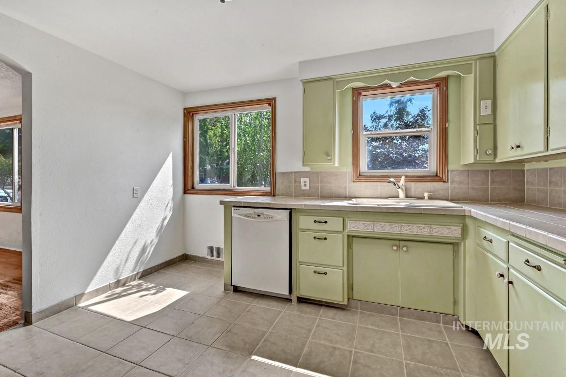 property viewer photo 11