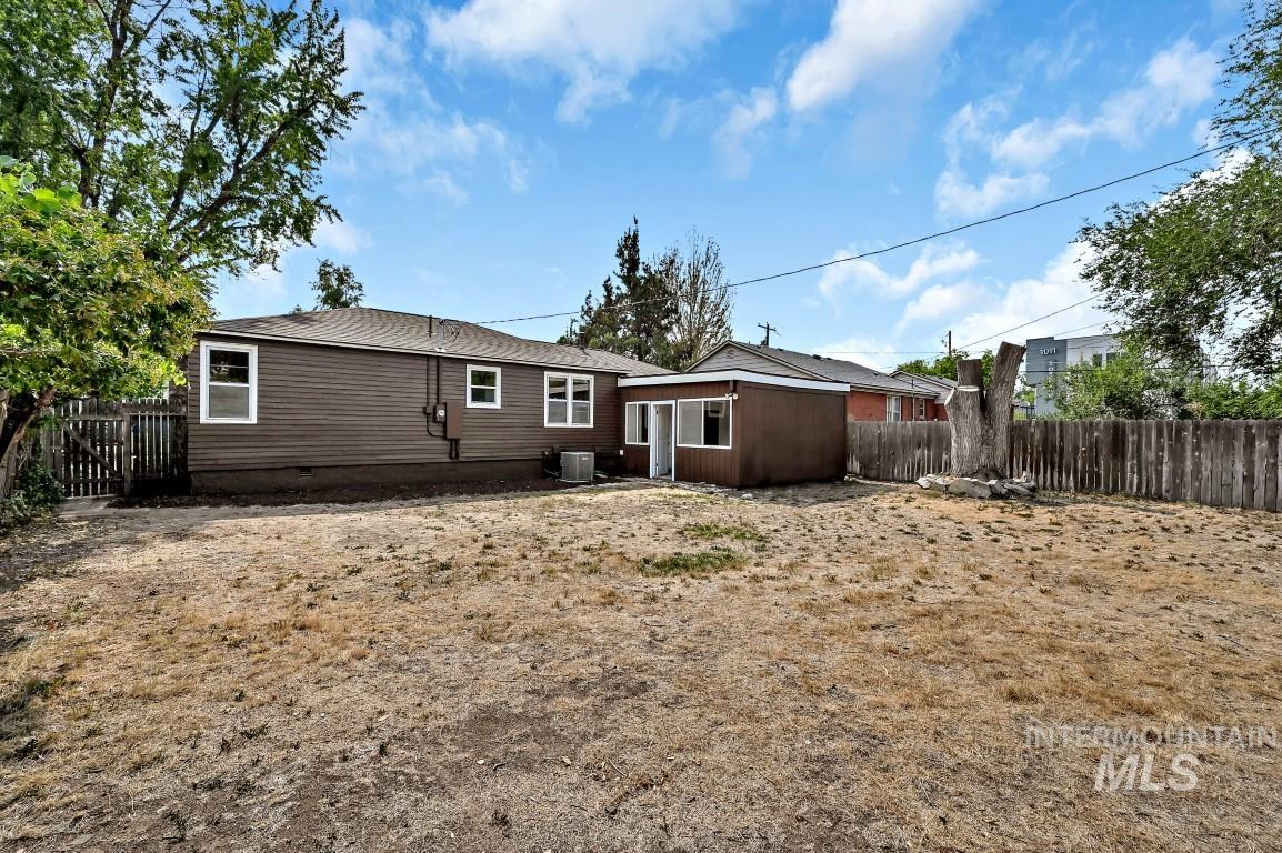 property viewer photo 24